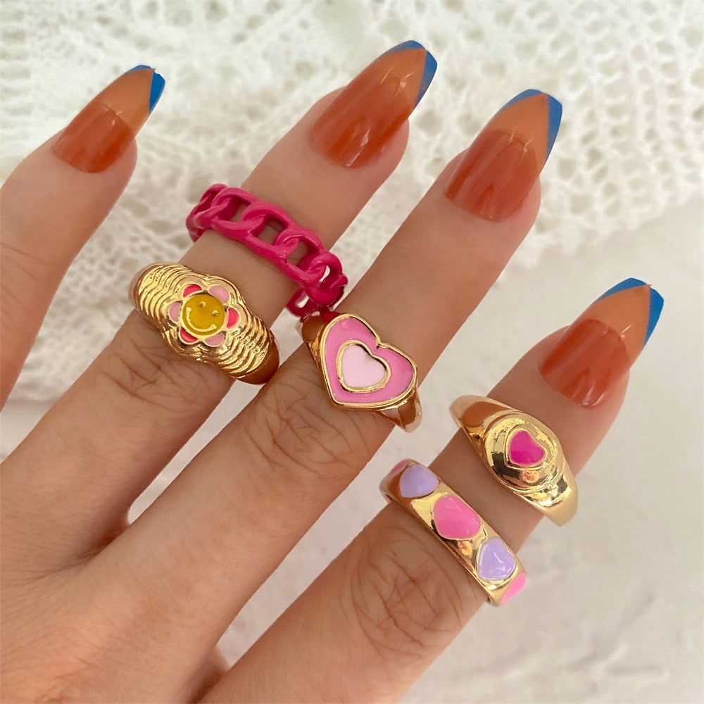 KISS WIFE Vintage Golden Heart Smile Rings Set for Women Ins Style Colorful Love Rings Cute Finger Rings for Girls Jewelry Gifts